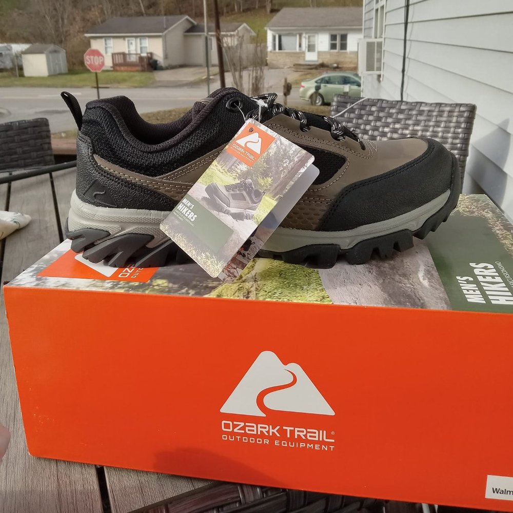 Ozark Men's Hiker's   Shoes     Size 11